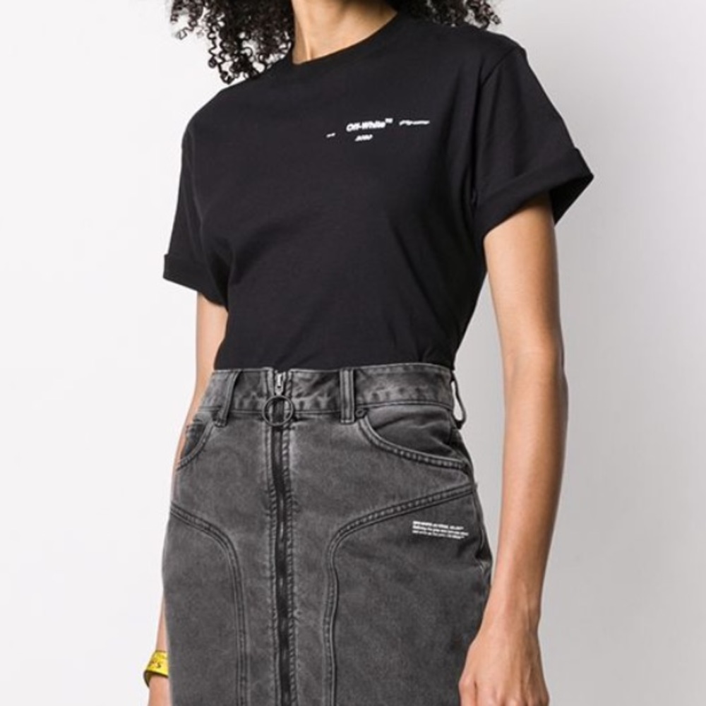 OFF-White tshirt with arrows on the back